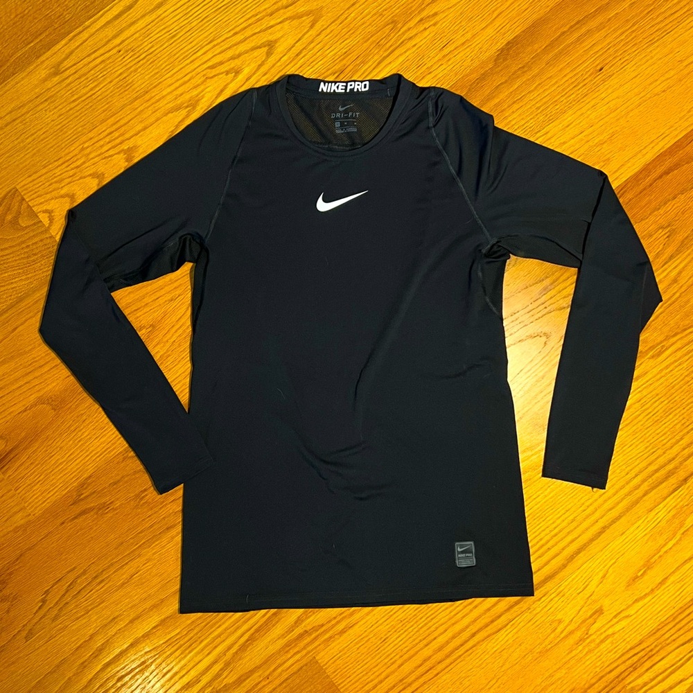 Mens Nike Pro Dri-Fit long sleeve shirt